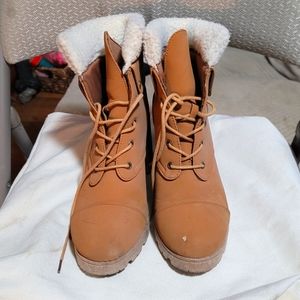 Womens Boots